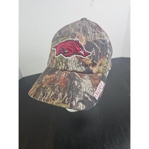 Arkansas Razorbacks NCAA Adjustable Strap Camo Hat By Captivating Headgear‎ NEW